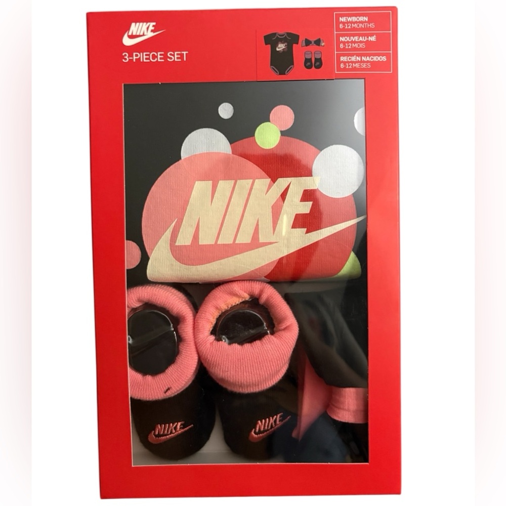 Nike 3-Piece Black and Pink Baby Set